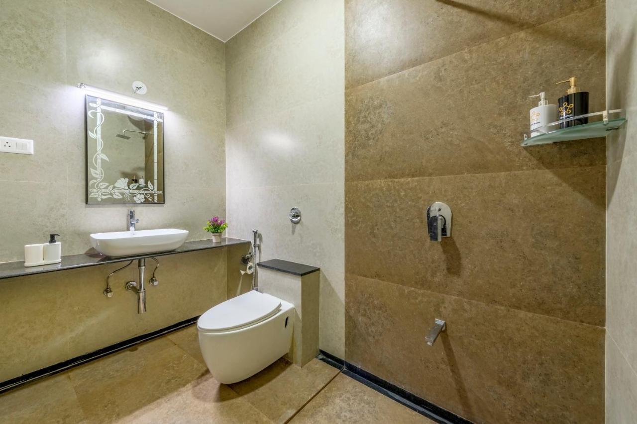 Saffronstays Lakeview Nivara - Farm Stay Villa With Private Pool Near Pune Extérieur photo