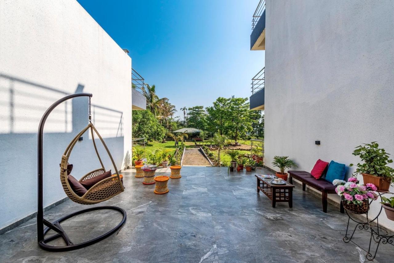 Saffronstays Lakeview Nivara - Farm Stay Villa With Private Pool Near Pune Extérieur photo